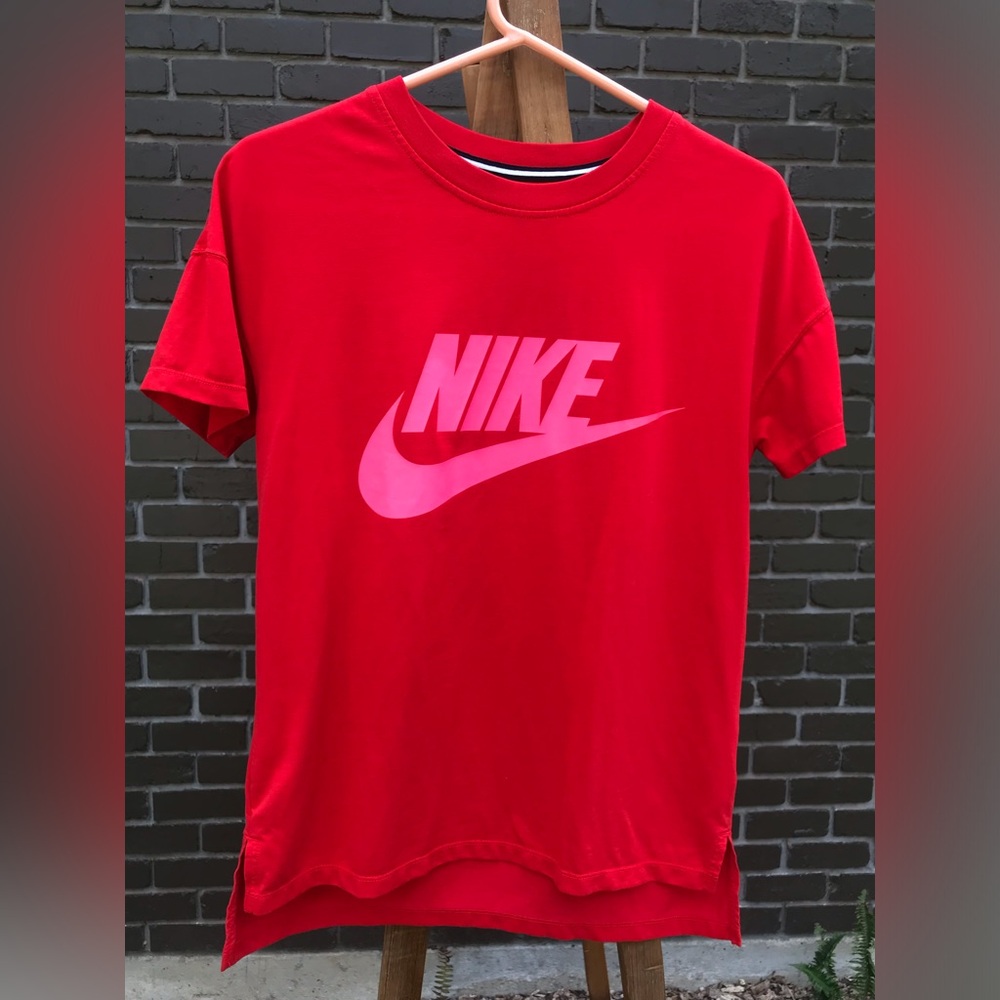 Cute Nike Red & Pink T-Shirt